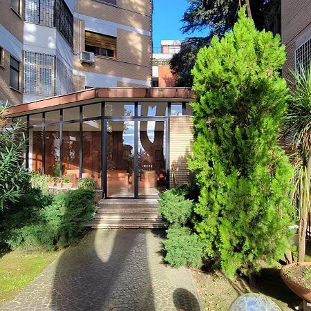 Bnb Rooms And Comfort Рим Екстериор снимка