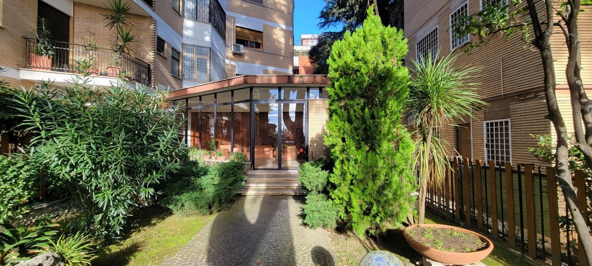 Bnb Rooms And Comfort Рим Екстериор снимка